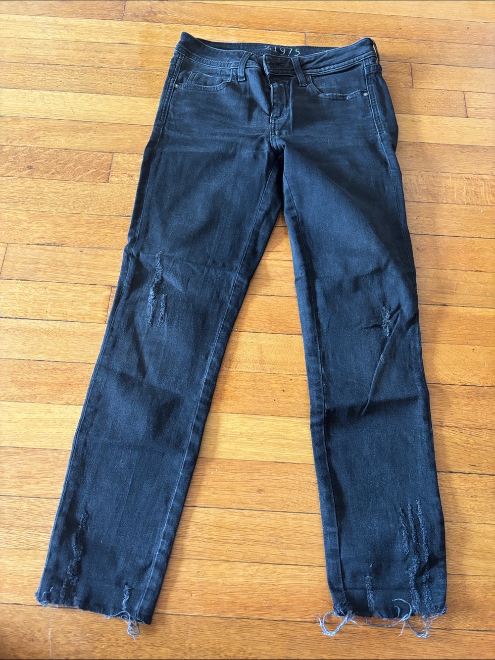 Zara Black Straight Leg Women’s Jeans with Distressed Hem